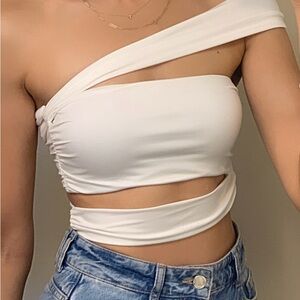 Stylish and very flattering tube top